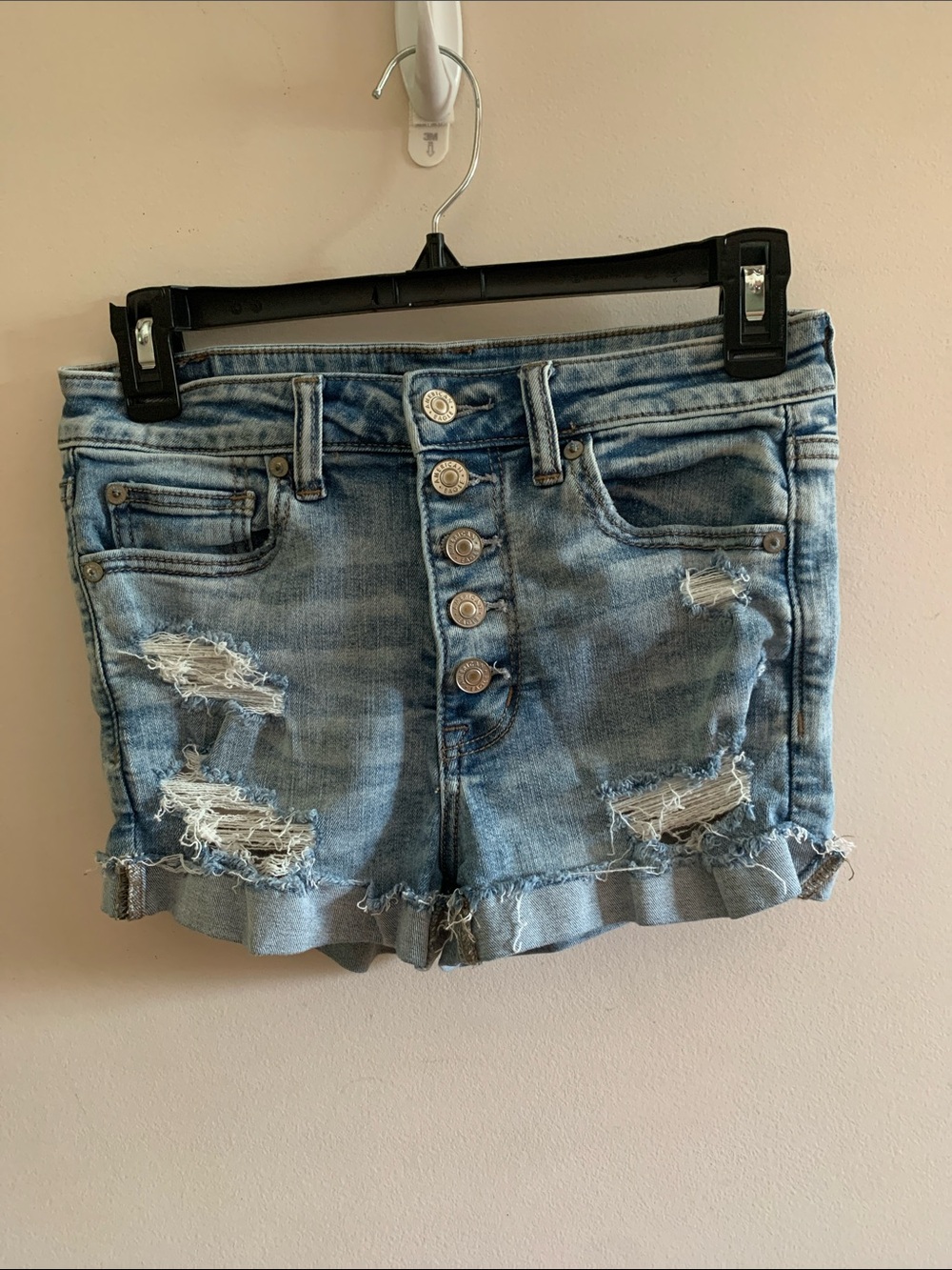 American Eagle Outfitters Light Blue Distressed Button-Front Denim Shorts Size 4